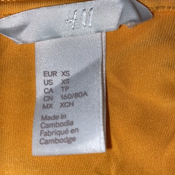 🎈Sale🎈H & M Sleeveless Crop Top - Picture 4 of 6